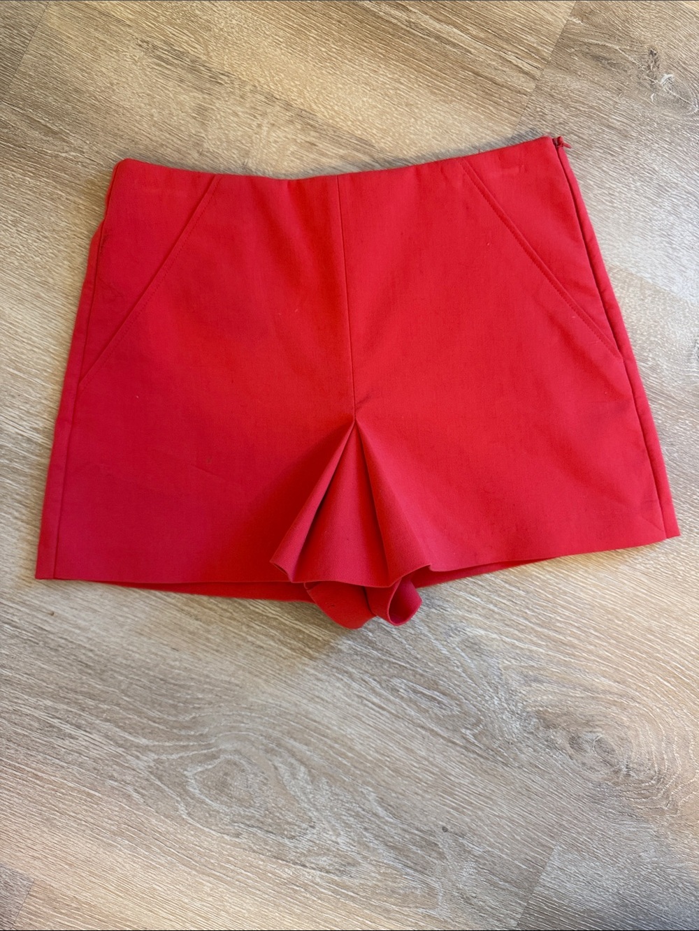 Zara Red Front-Pleat Skort